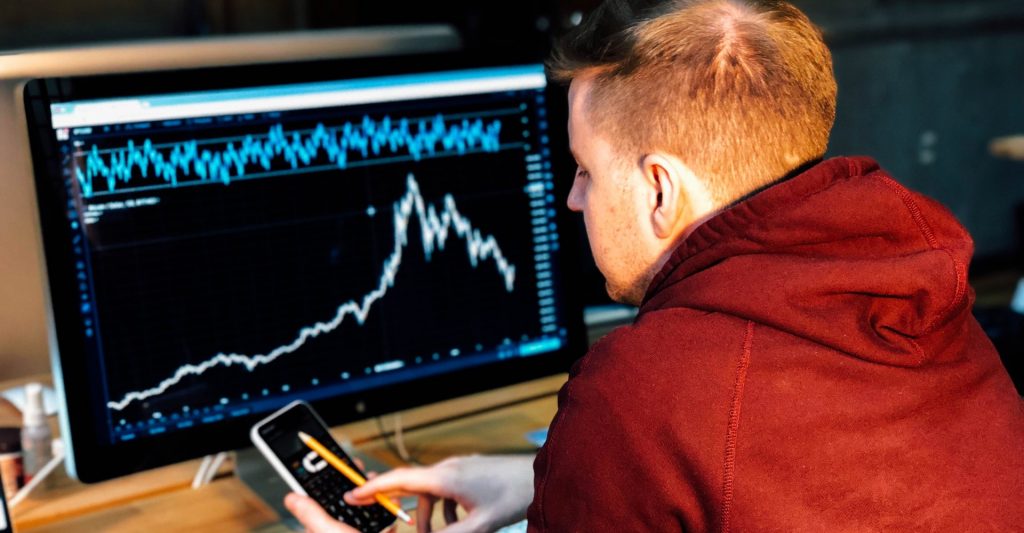 come scegliere broker online schermo grafico